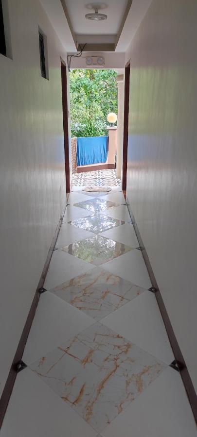 Vali-Joe Travel Lodge El Nido Luaran gambar